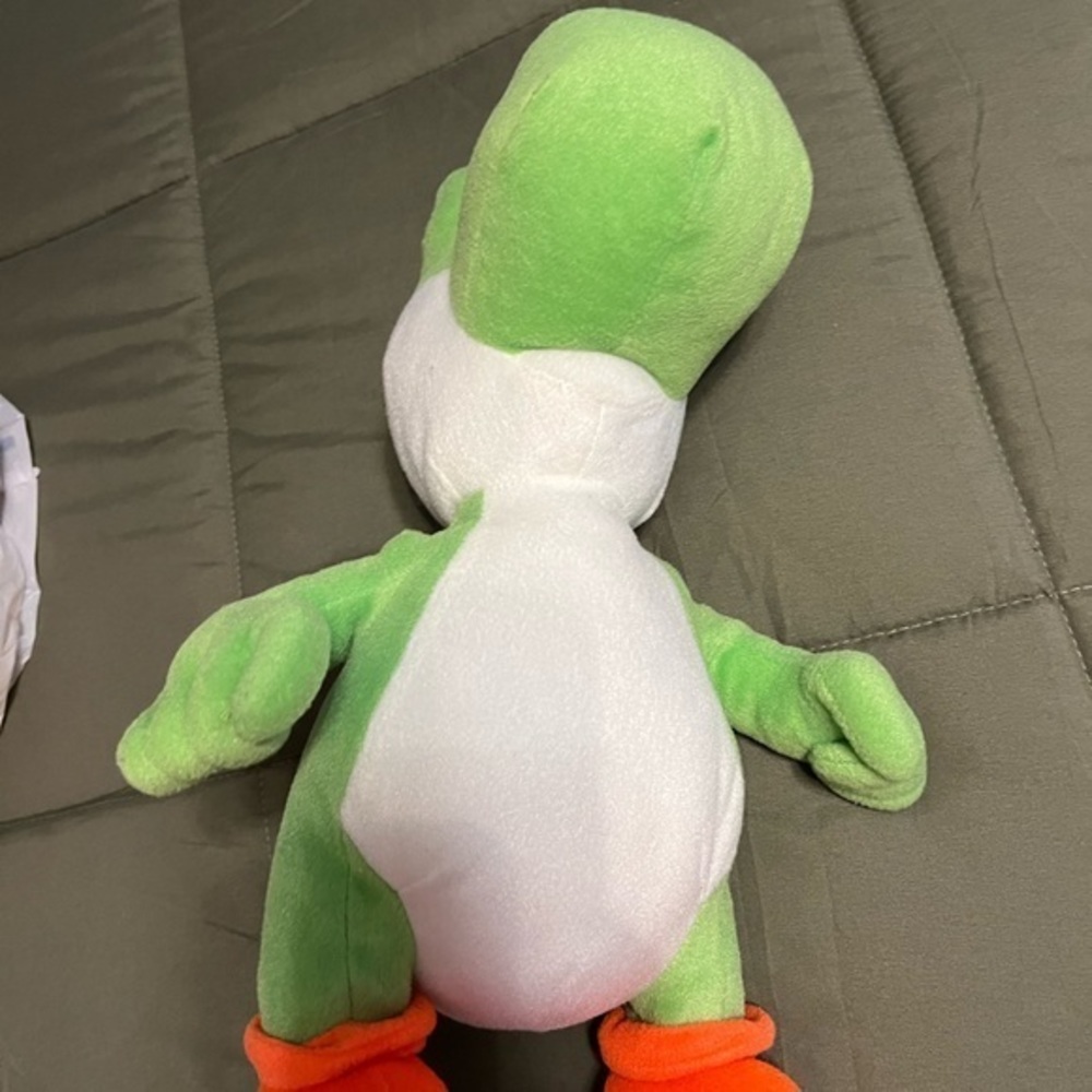 youshi mario brothers plush with pouch under his shell collectiors - Picture 2 of 7